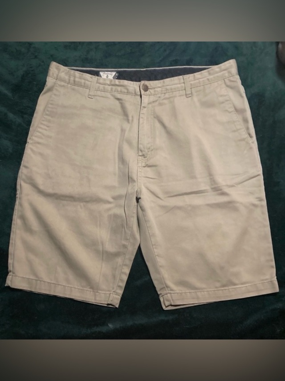 Volcom Men's Flat-Front Khaki Shorts size 36 waist